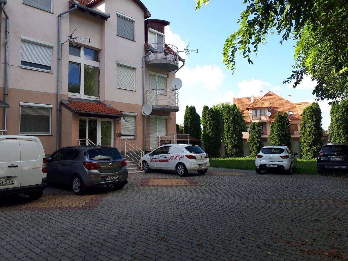 Katalin Apartman Hajdúszoboszló المظهر الخارجي الصورة